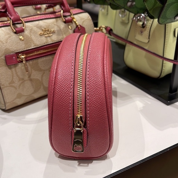 Coach Dome Cosmetic Case
Gold Rouge - Picture 7 of 16